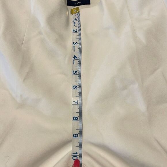 Chaps Woman's White Fitted Capri Pants Size 10 - Picture 5 of 7